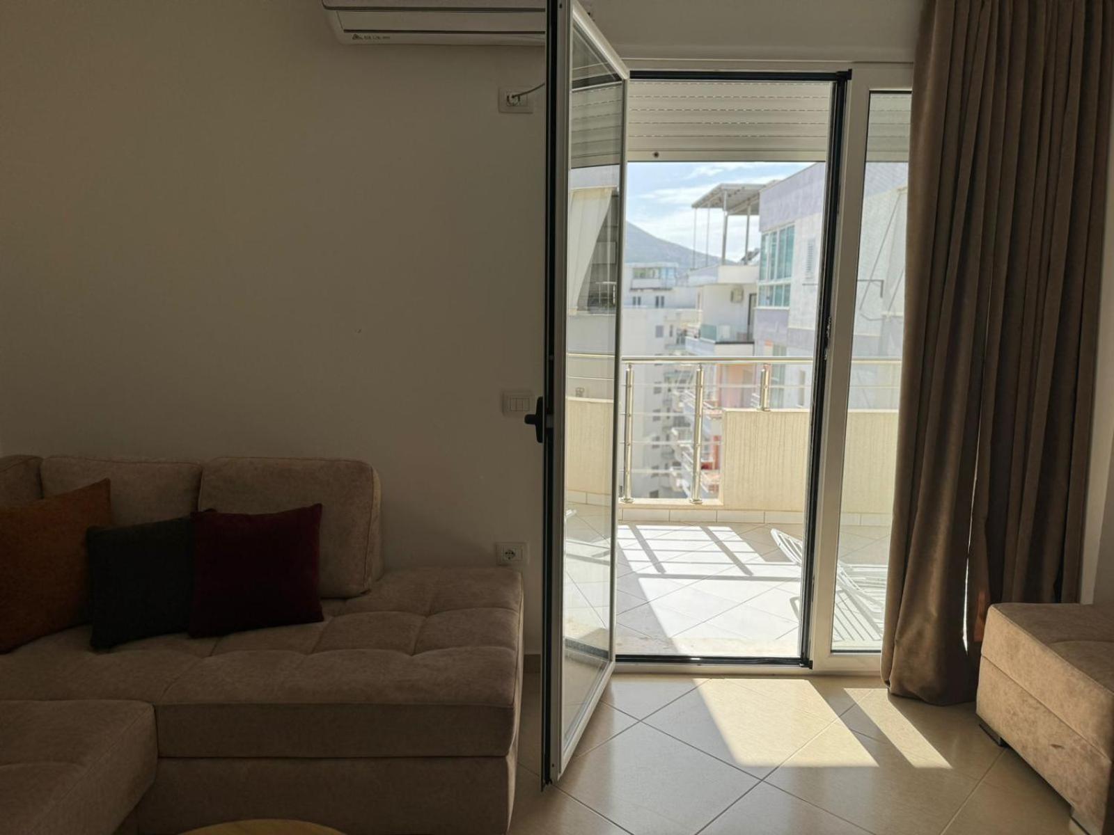 Siloria Apartments Vlorë Exteriör bild